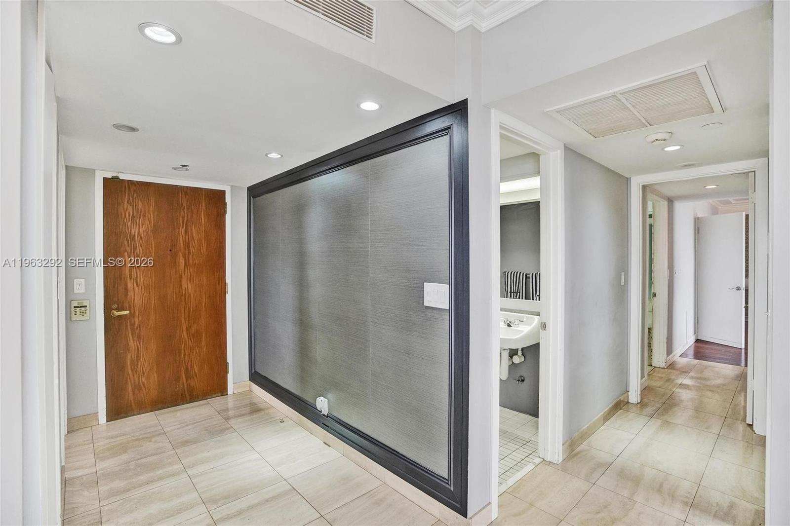 19355 Turnberry Way #8K, Aventura FL 33180