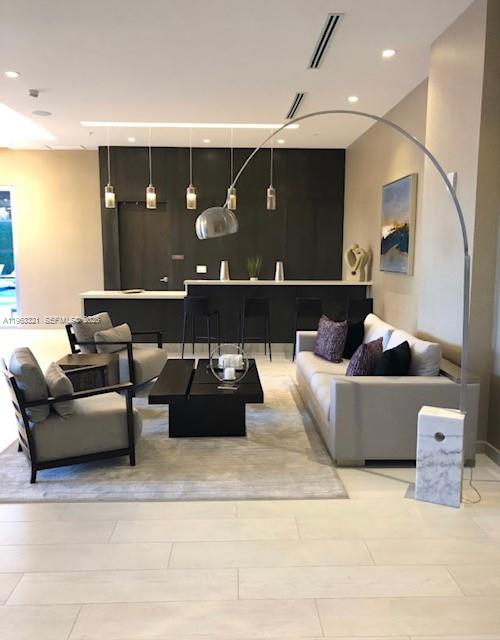 1010 SW 2ND AVE #607, Miami FL 33130