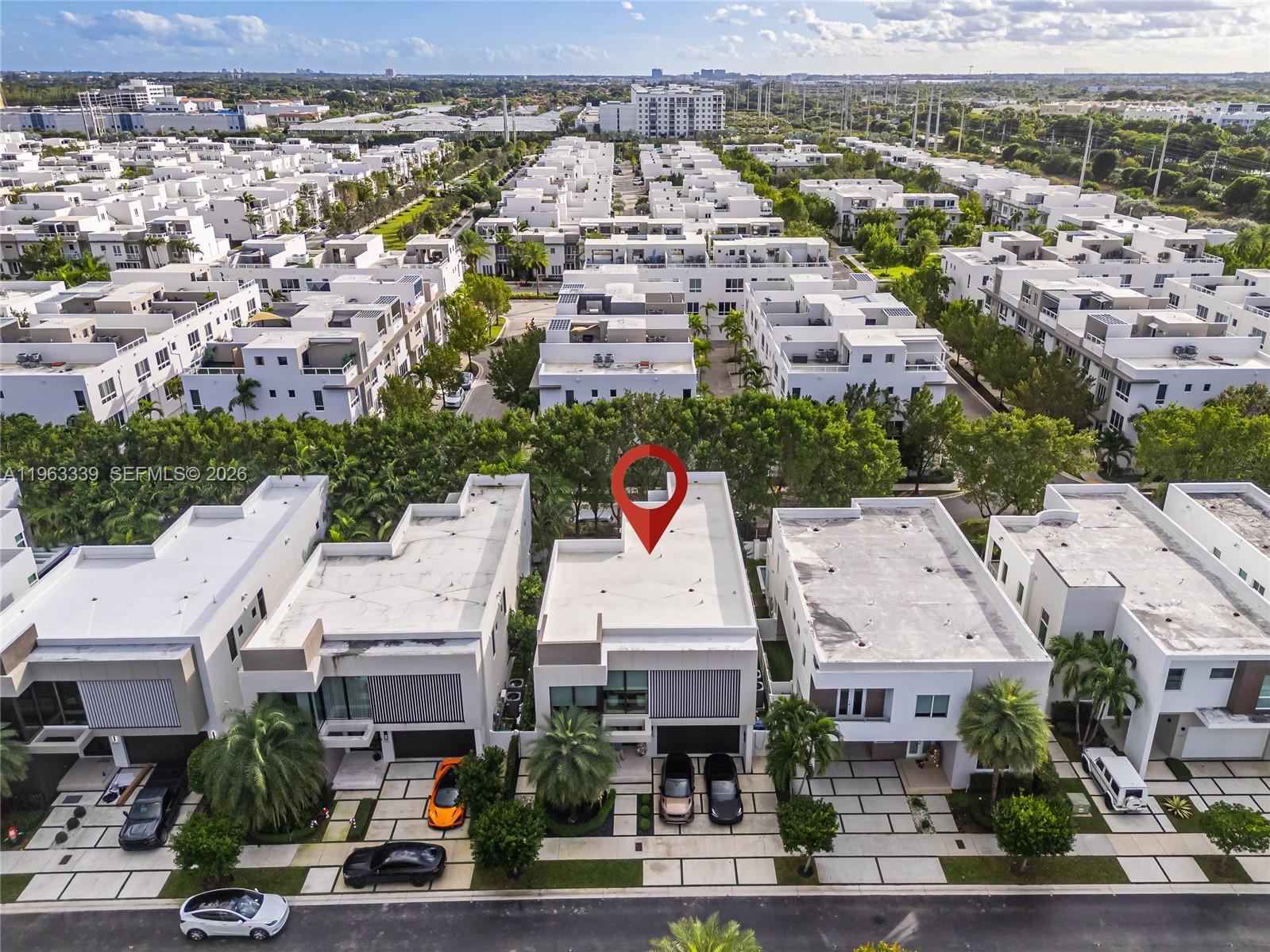 10540 NW 67th Ter, Doral FL 33178