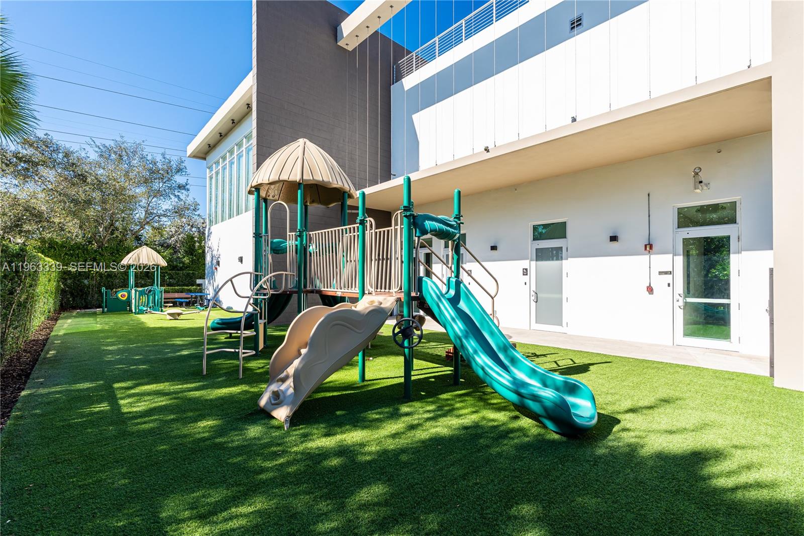 10540 NW 67th Ter, Doral FL 33178