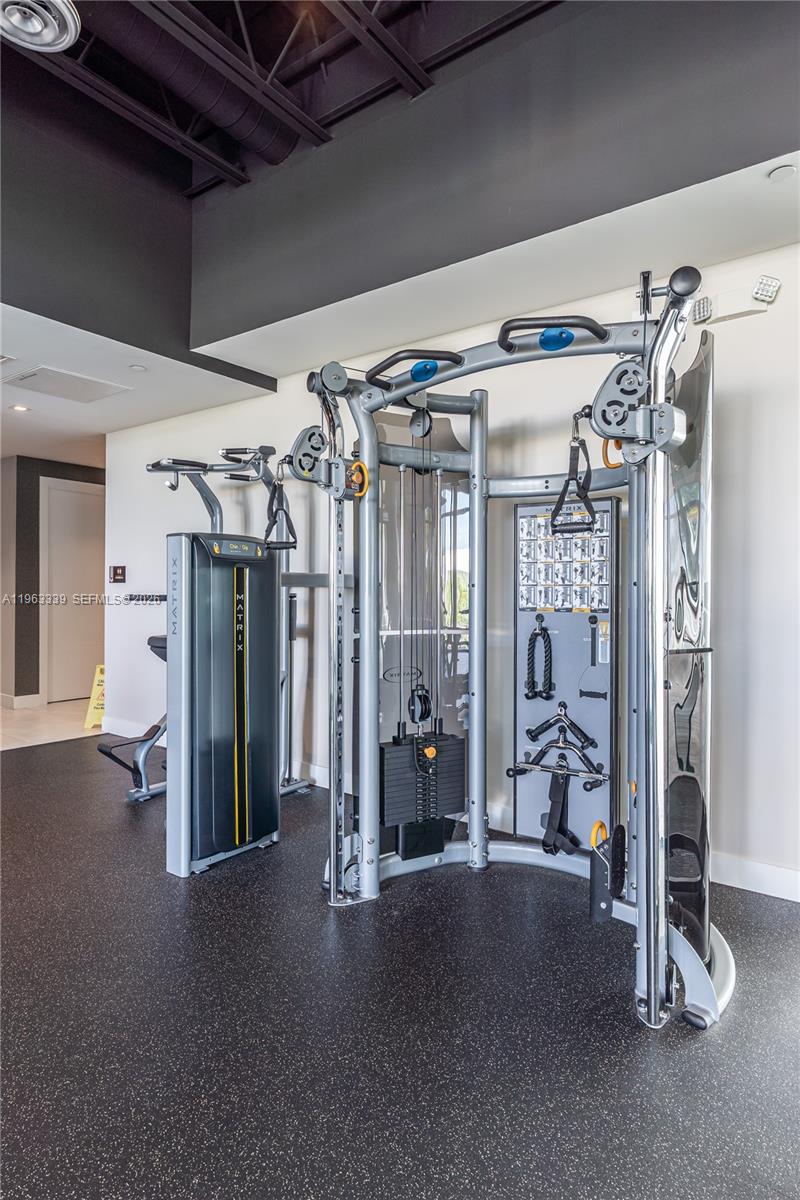 10540 NW 67th Ter, Doral FL 33178