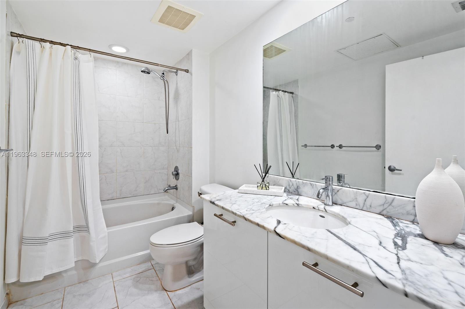 951 Brickell Ave #3603, Miami FL 33131