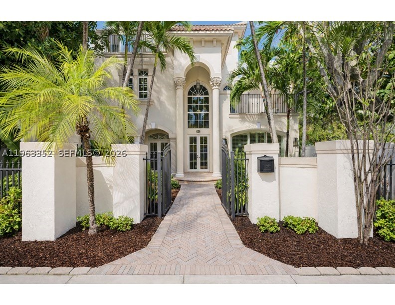 827 SE 2nd Ct, Fort Lauderdale FL 33301