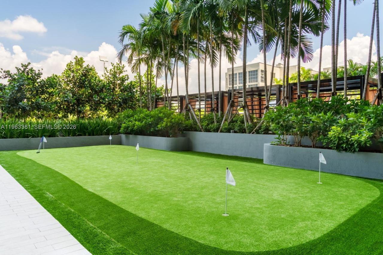 121 NE 34th St #2710, Miami FL 33137