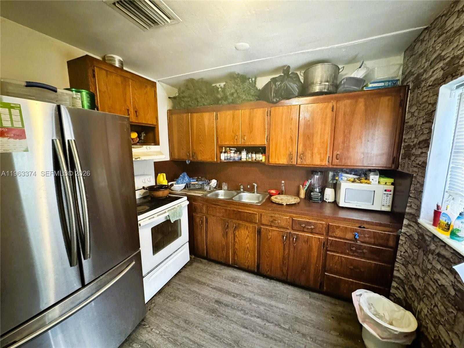 430 NW 53rd Ave, Miami FL 33126