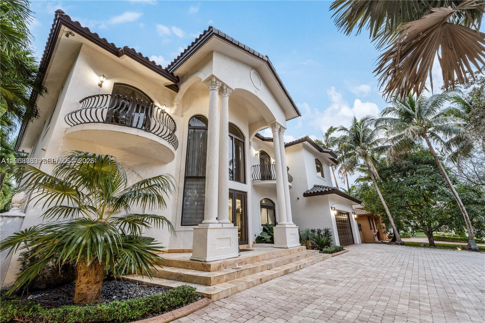 8200 NW 163rd St, Miami Lakes FL 33016