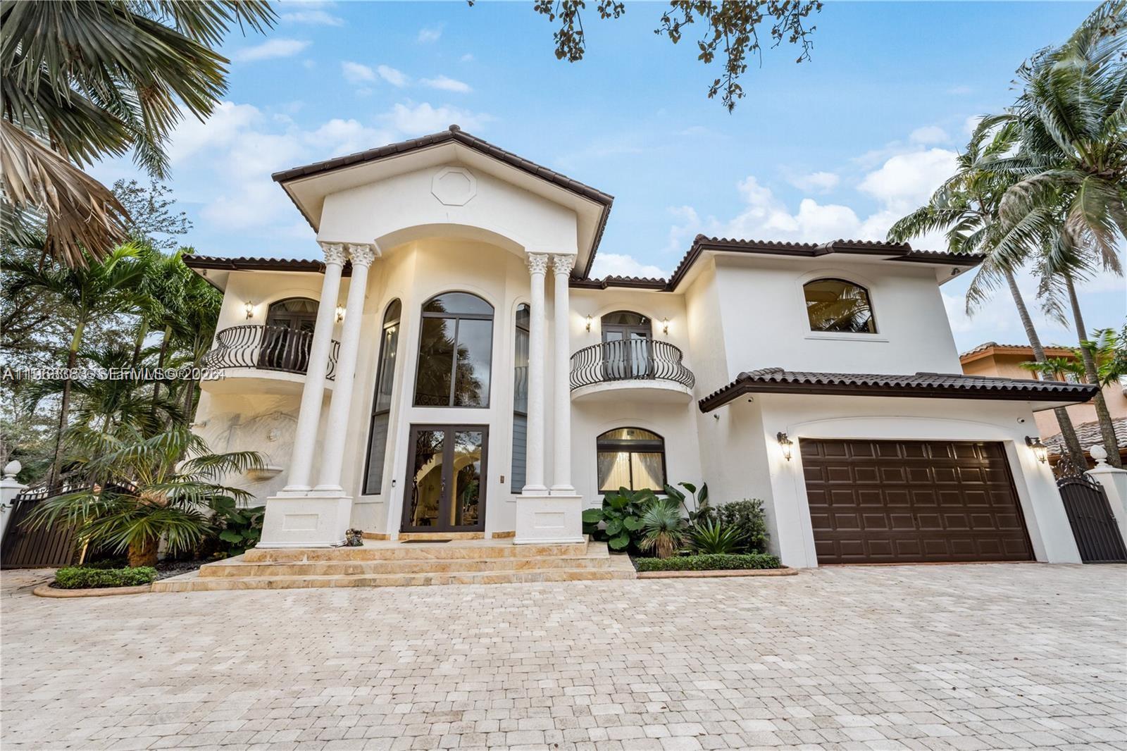 8200 NW 163rd St, Miami Lakes FL 33016