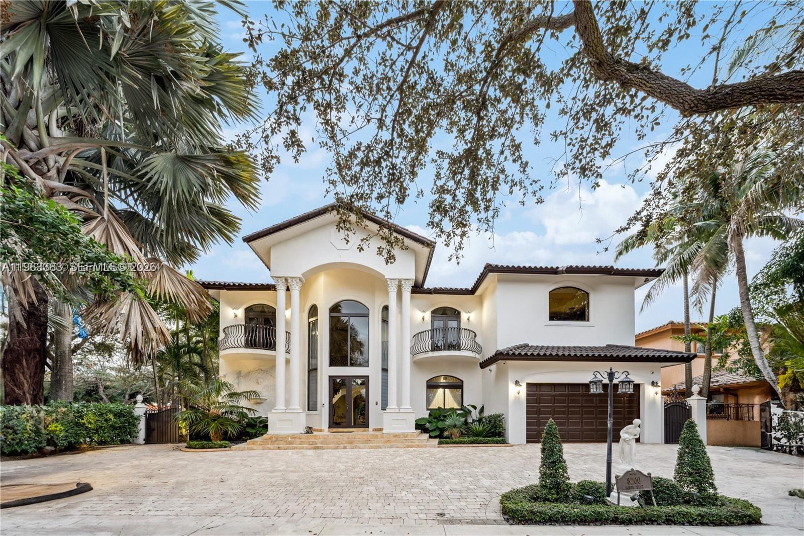8200 NW 163rd St, Miami Lakes FL 33016