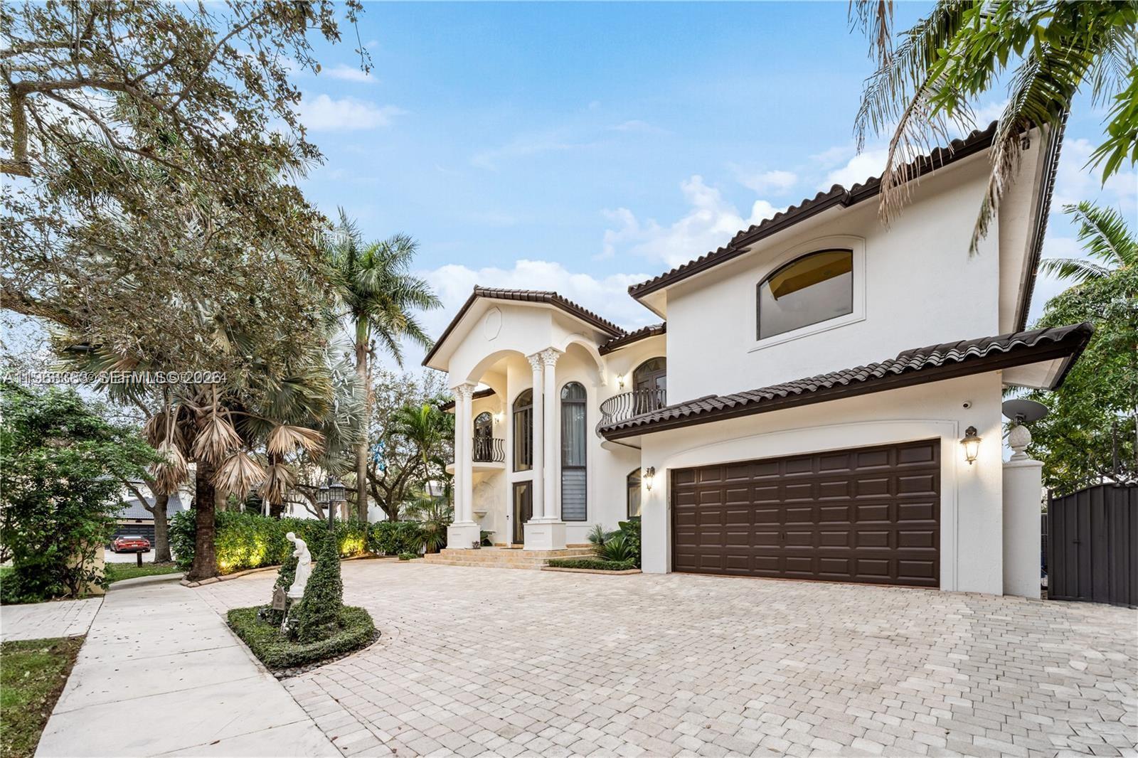 8200 NW 163rd St, Miami Lakes FL 33016