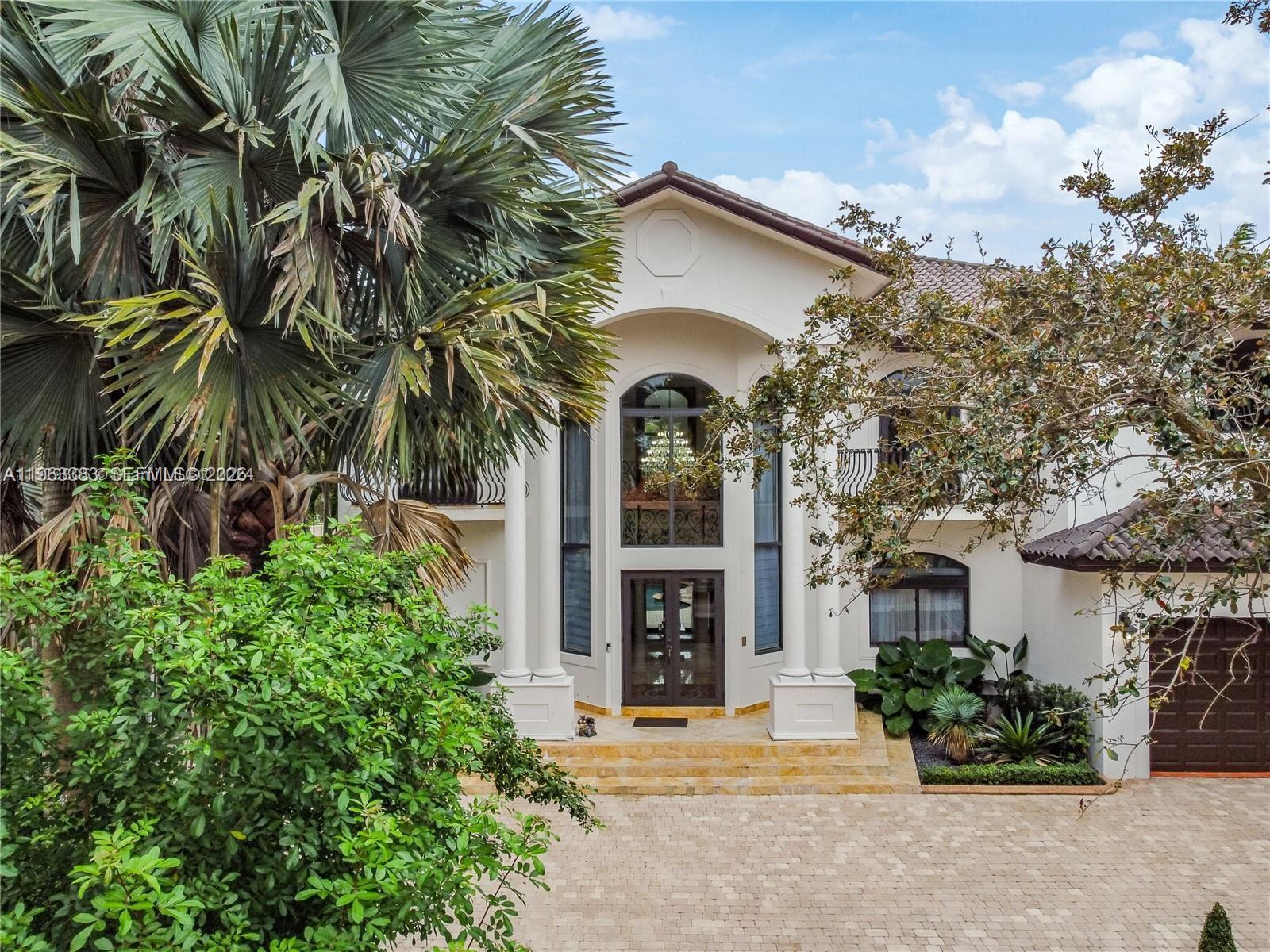 8200 NW 163rd St, Miami Lakes FL 33016