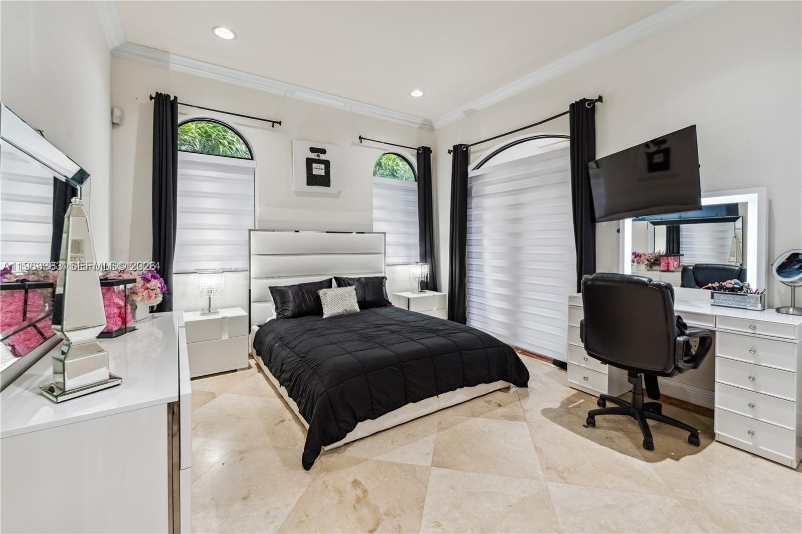 8200 NW 163rd St, Miami Lakes FL 33016