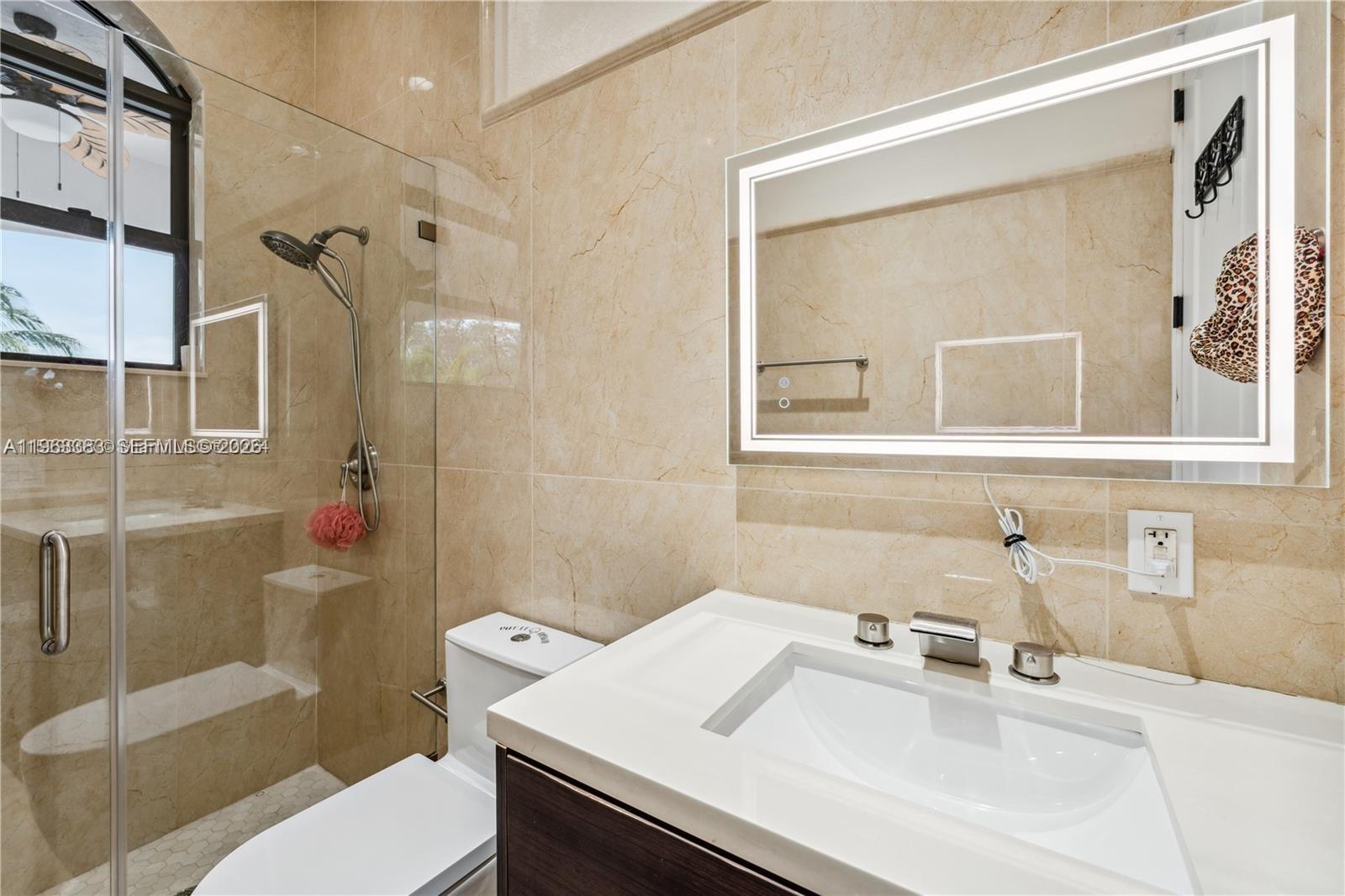 8200 NW 163rd St, Miami Lakes FL 33016