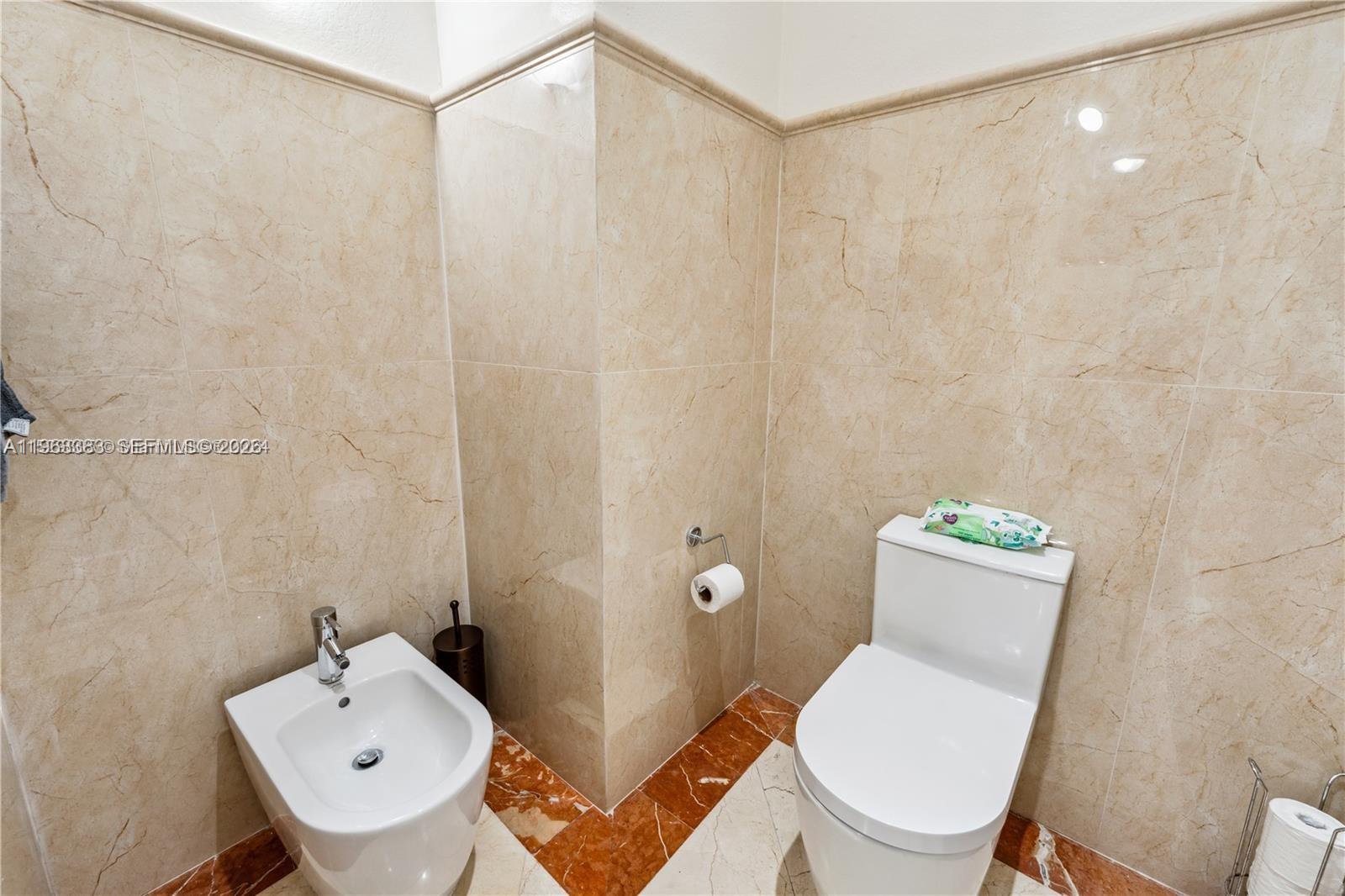 8200 NW 163rd St, Miami Lakes FL 33016