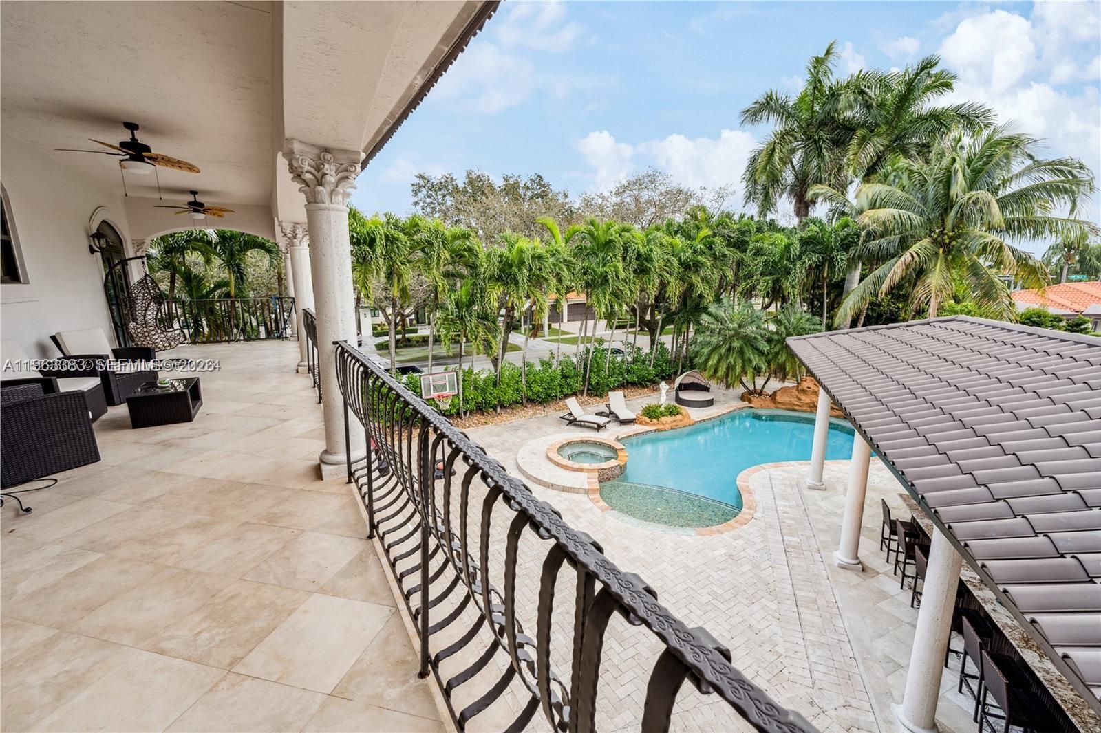 8200 NW 163rd St, Miami Lakes FL 33016