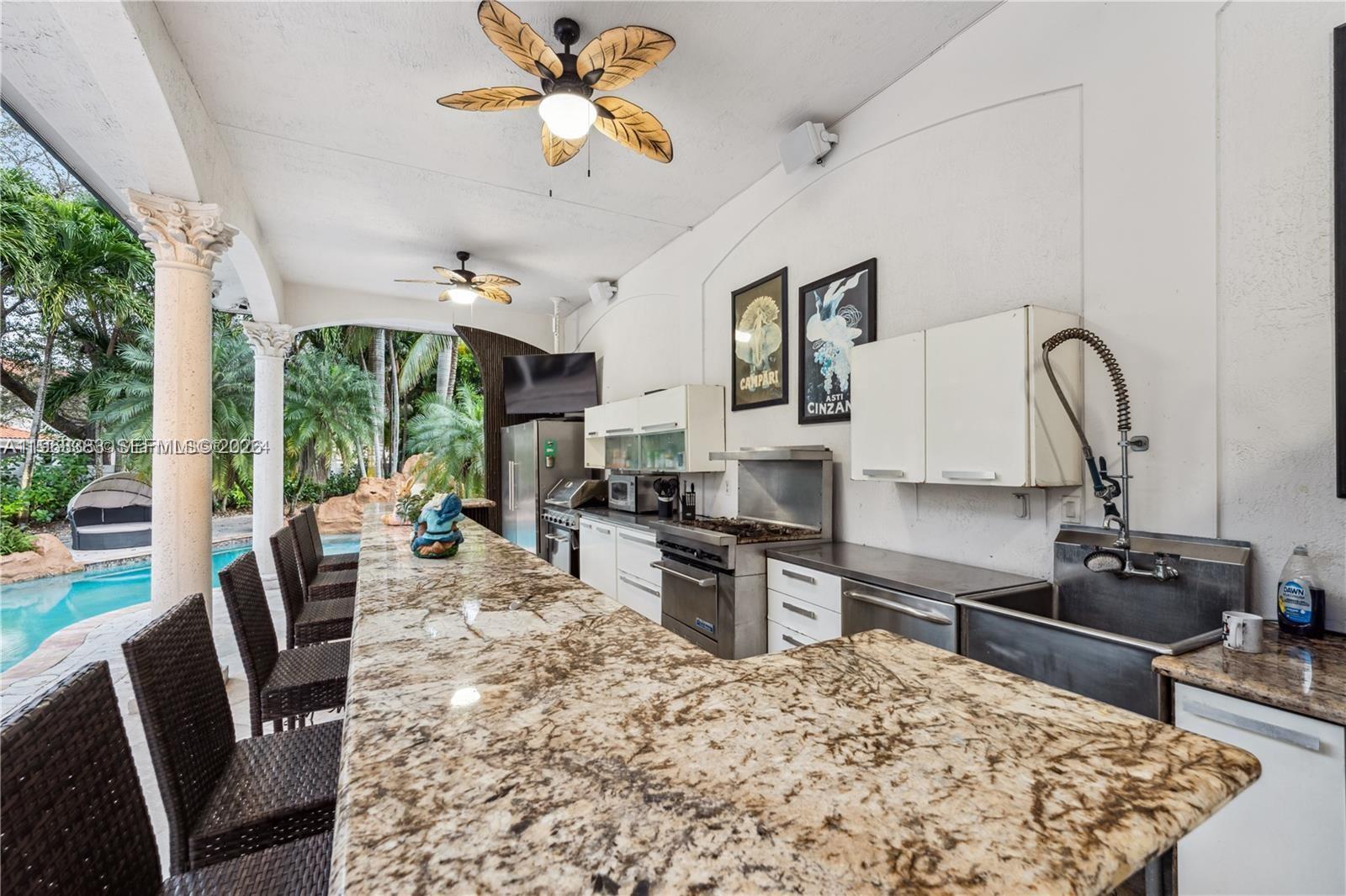 8200 NW 163rd St, Miami Lakes FL 33016