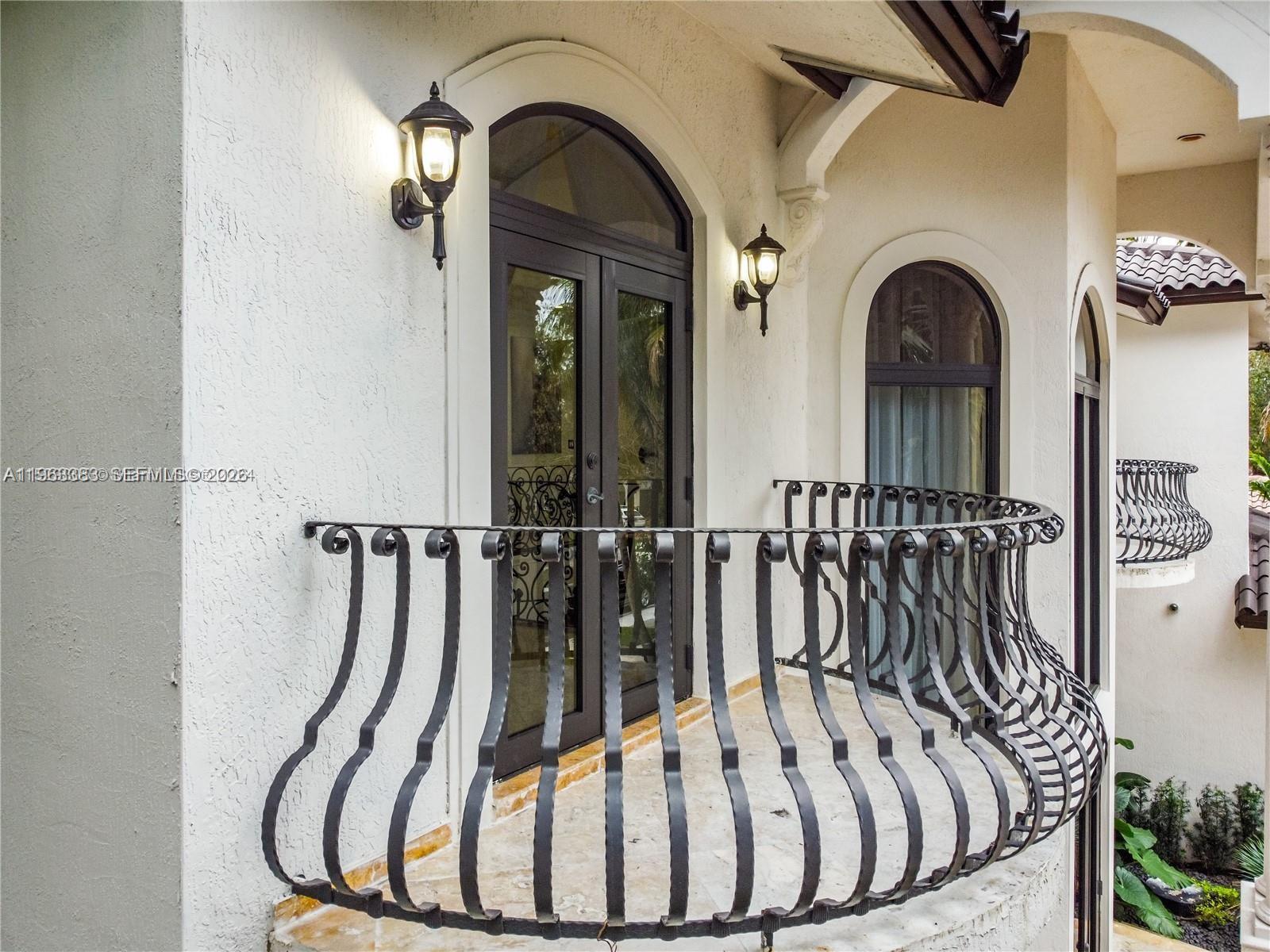 8200 NW 163rd St, Miami Lakes FL 33016