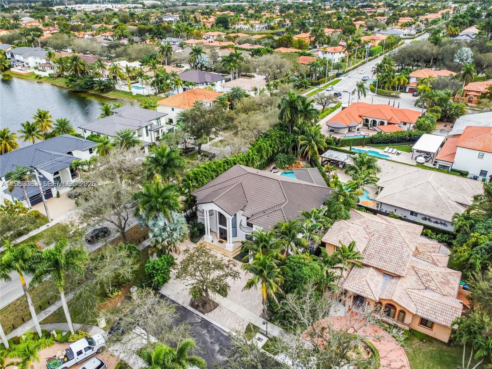 8200 NW 163rd St, Miami Lakes FL 33016