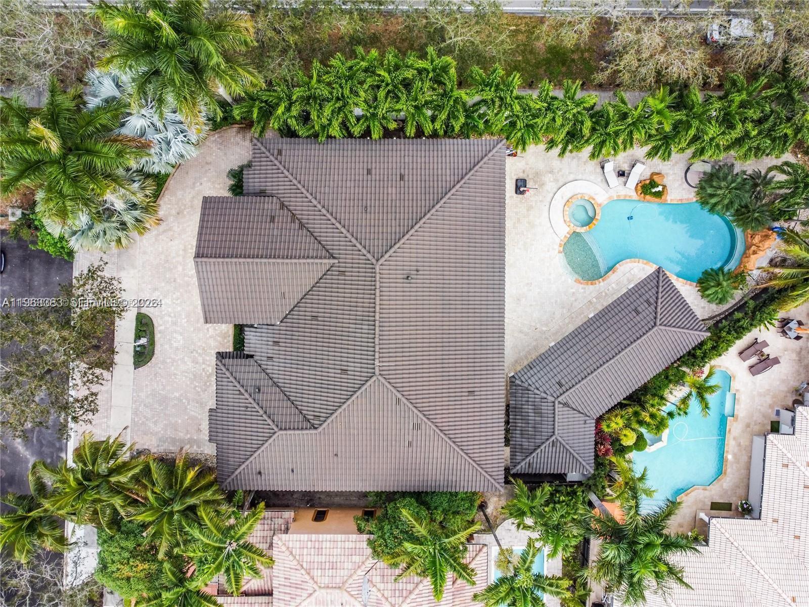 8200 NW 163rd St, Miami Lakes FL 33016