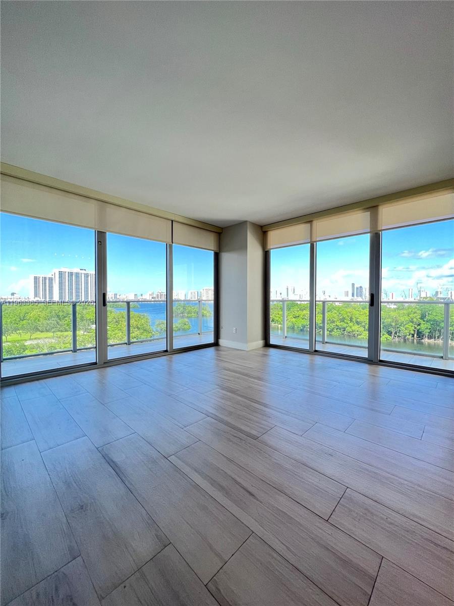 16385 Biscayne Blvd #607, North Miami Beach FL 33160
