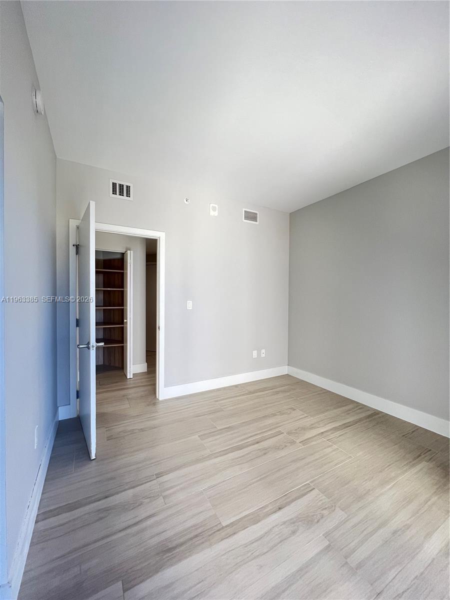 16385 Biscayne Blvd #607, North Miami Beach FL 33160