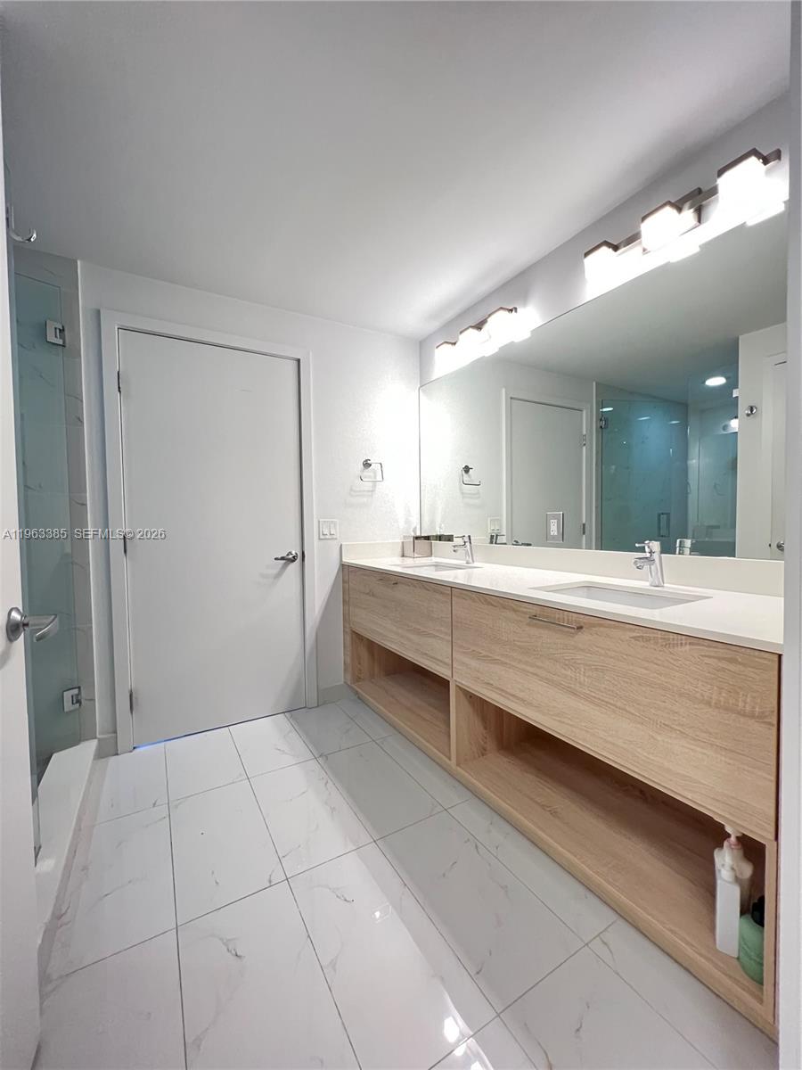 16385 Biscayne Blvd #607, North Miami Beach FL 33160