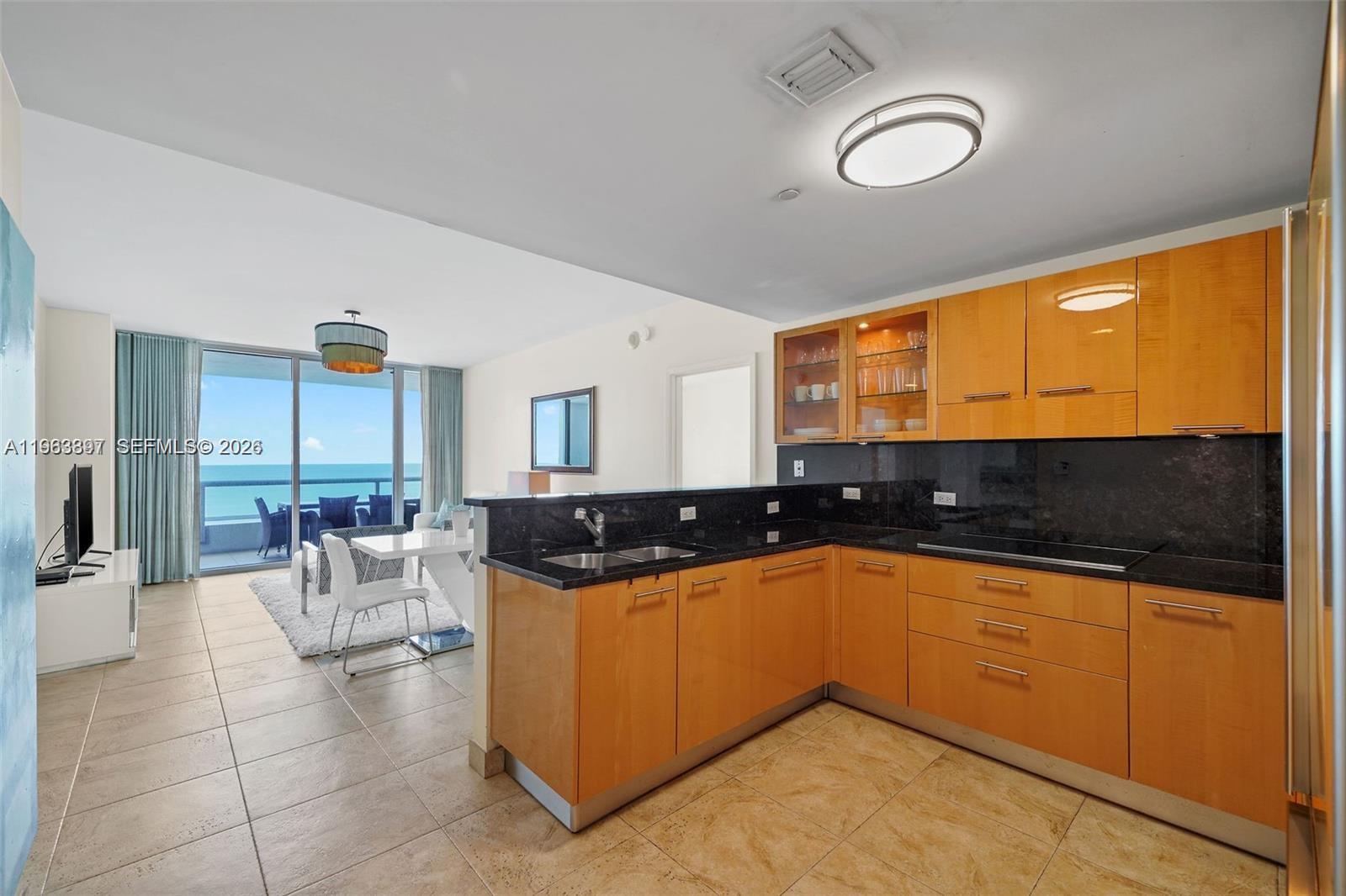 6799 Collins Ave #1604, Miami Beach FL 33141
