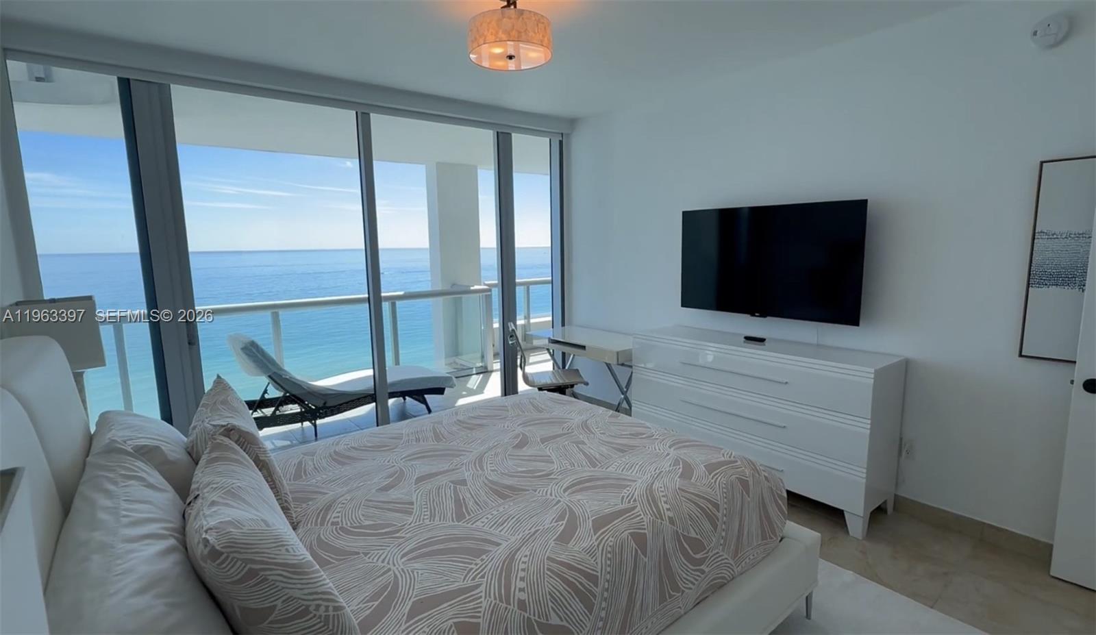 6799 Collins Ave #1604, Miami Beach FL 33141
