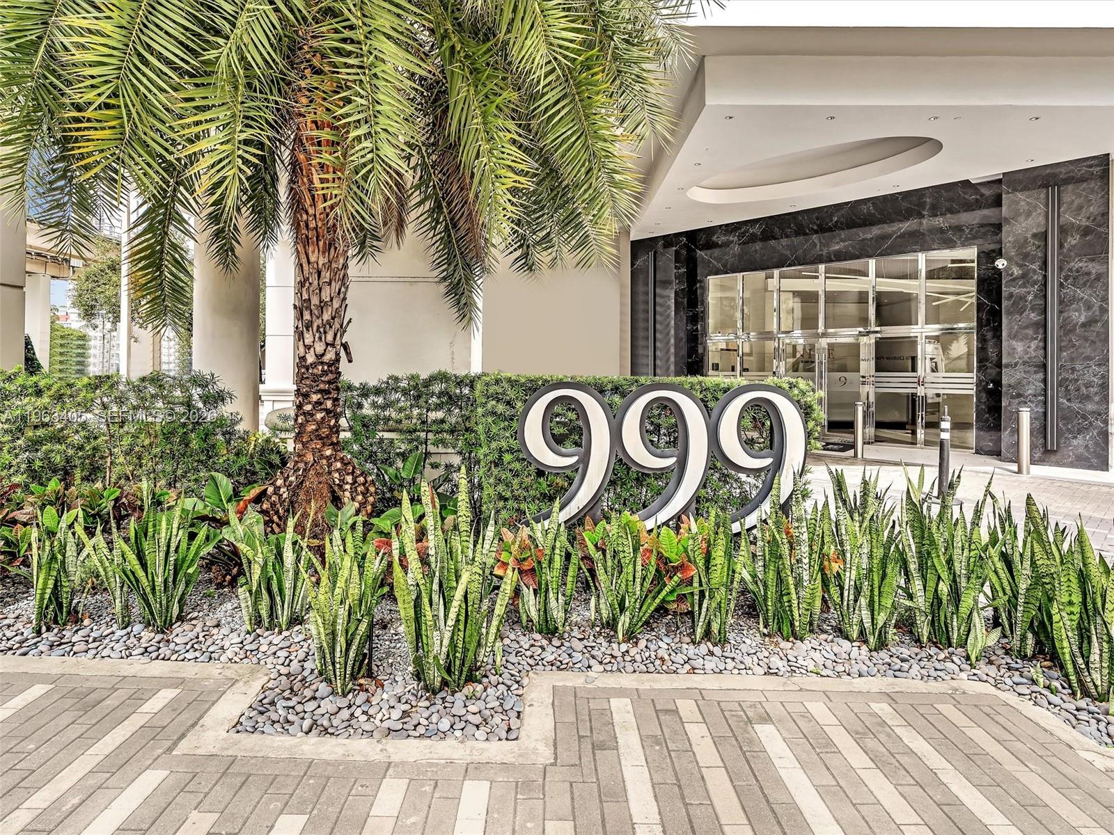999 SW 1st Ave #1201, Miami FL 33130