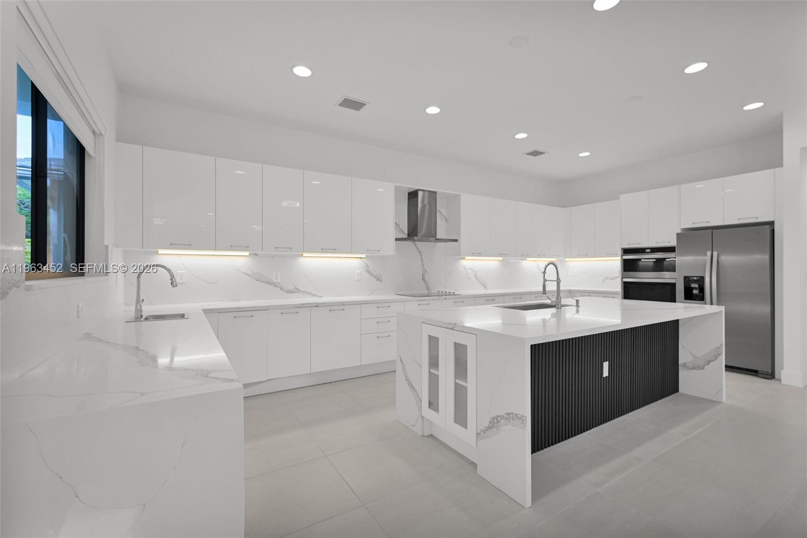 10386 SW 57th Ct, Cooper City FL 33328