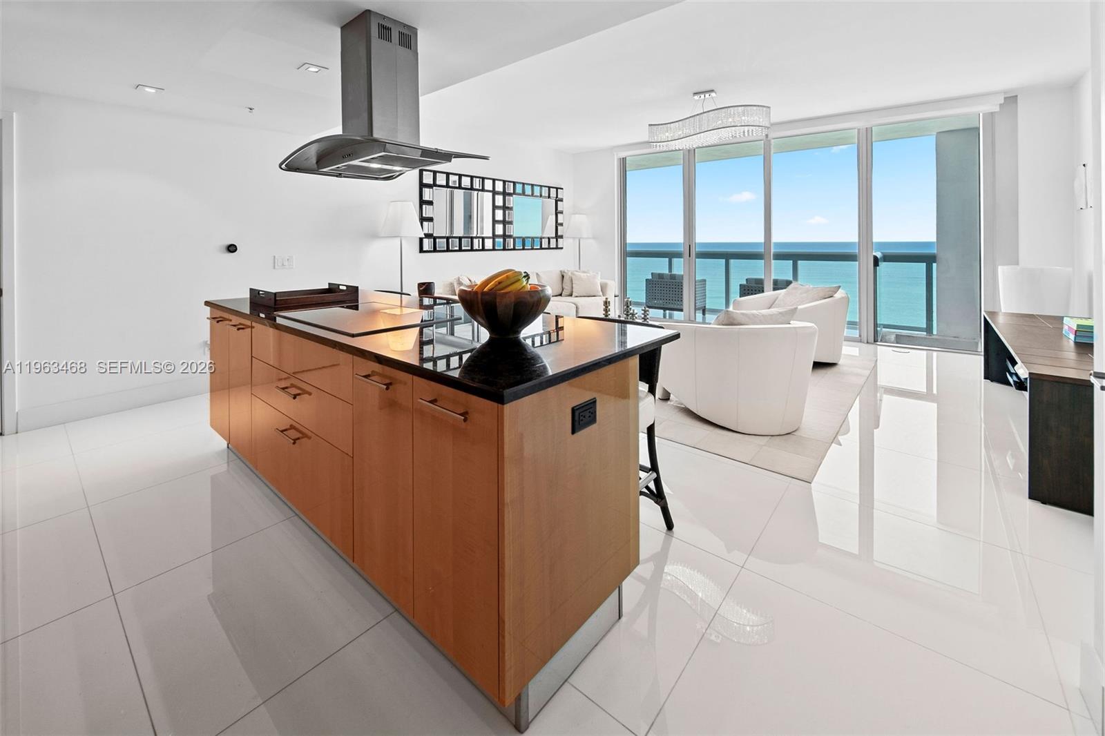 6899 Collins Ave #2207, Miami Beach FL 33141