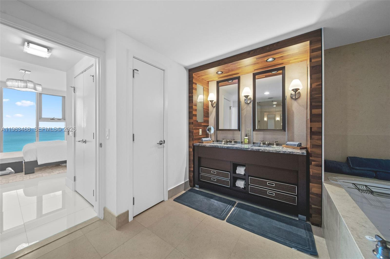 6899 Collins Ave #2207, Miami Beach FL 33141