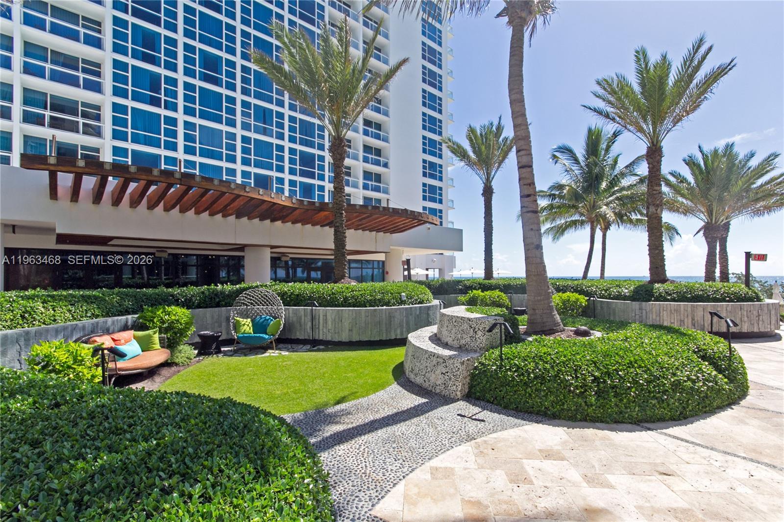 6899 Collins Ave #2207, Miami Beach FL 33141