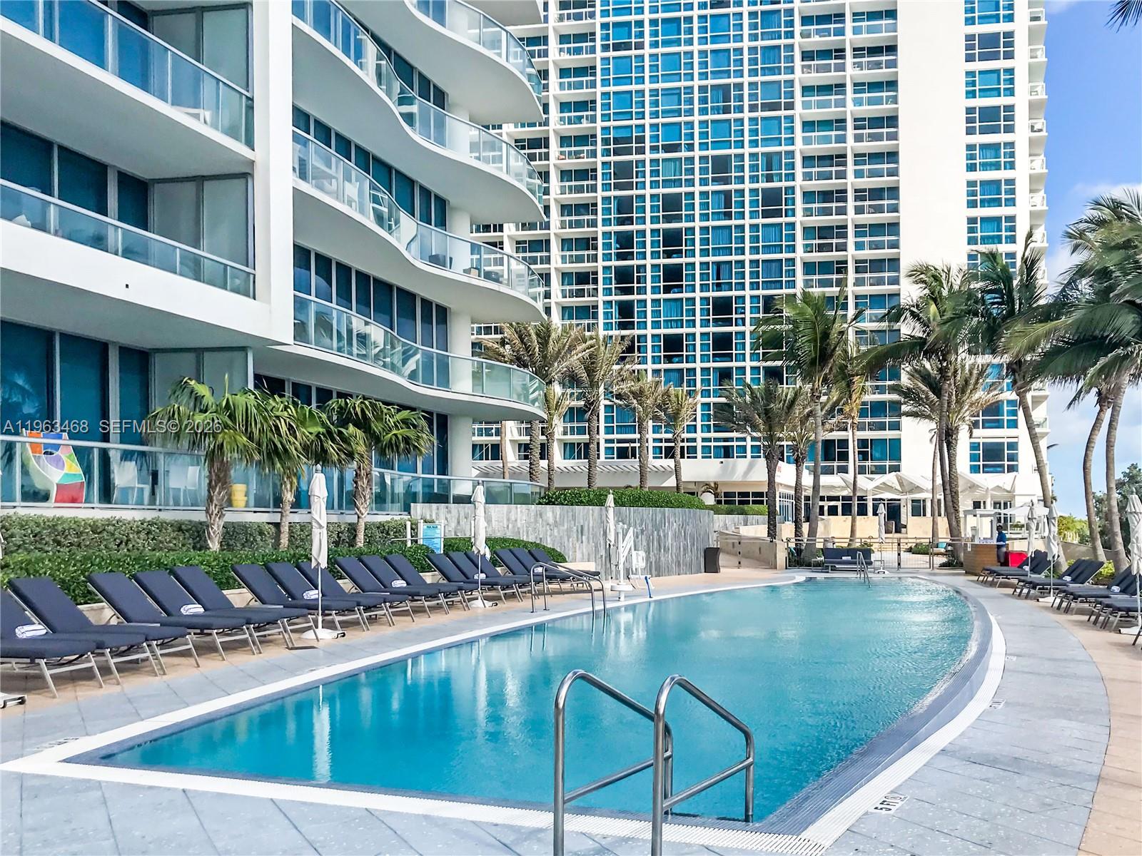 6899 Collins Ave #2207, Miami Beach FL 33141