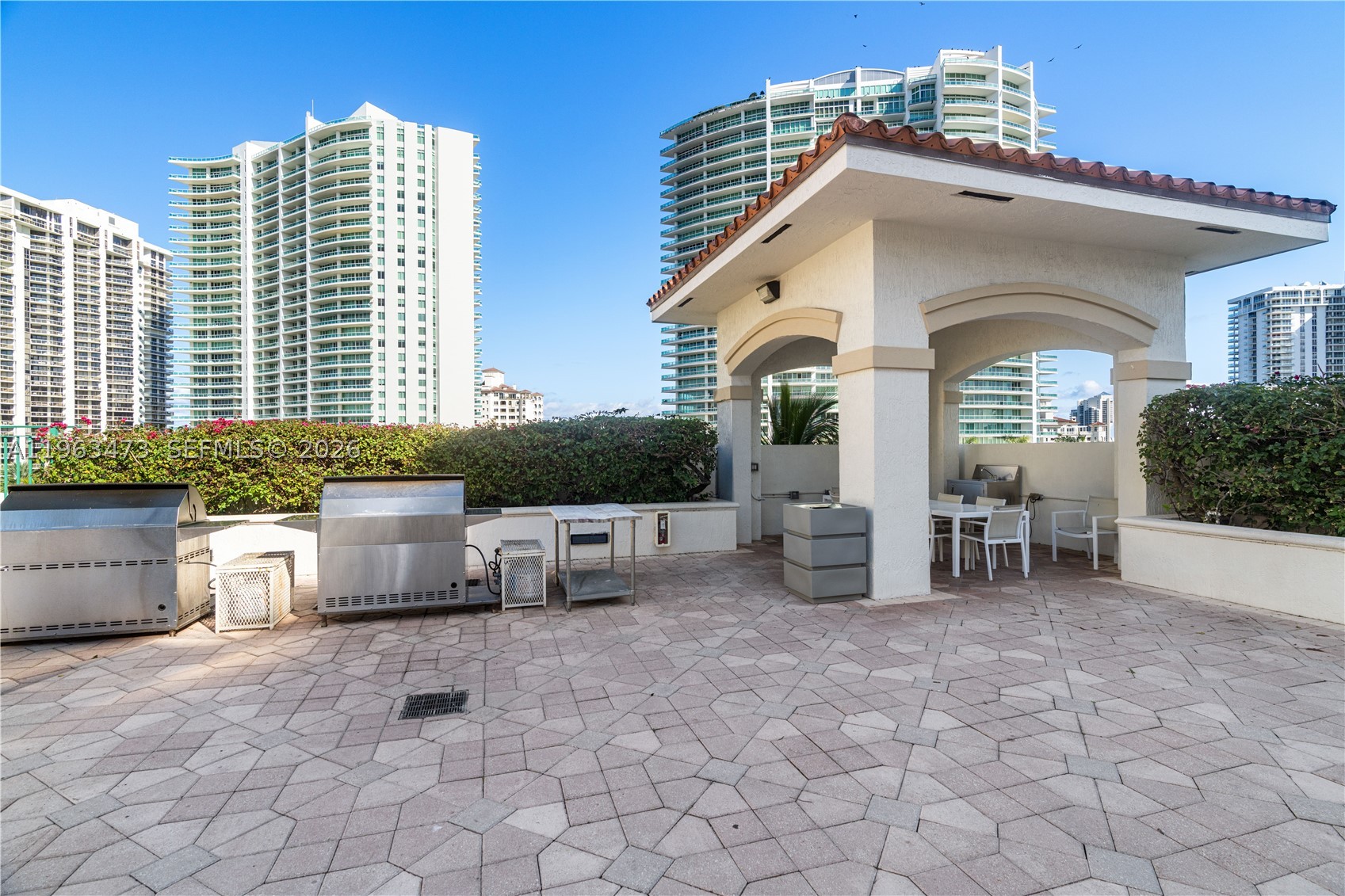 20000 E Country Club Dr #716, Aventura FL 33180