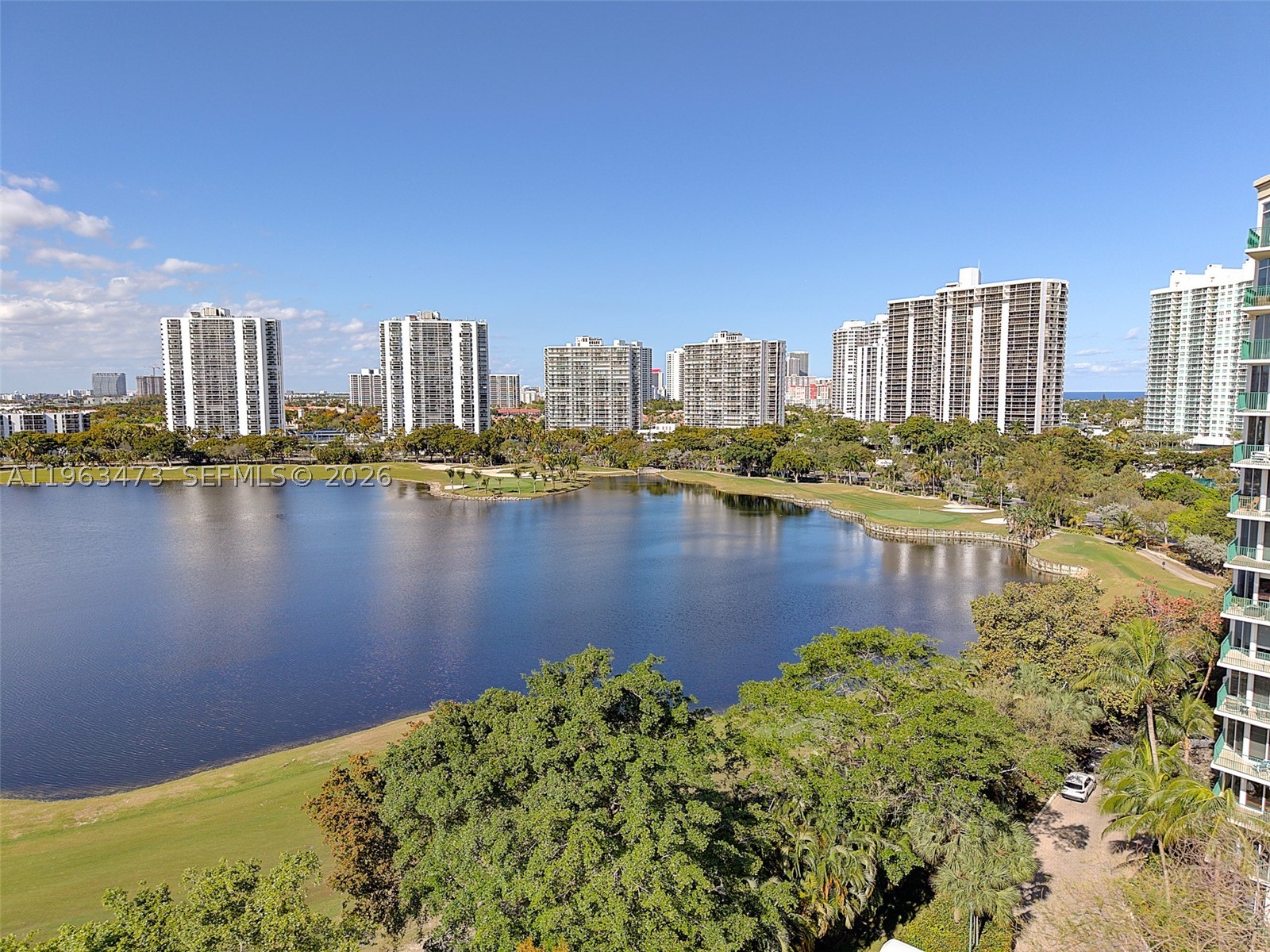 20000 E Country Club Dr #716, Aventura FL 33180