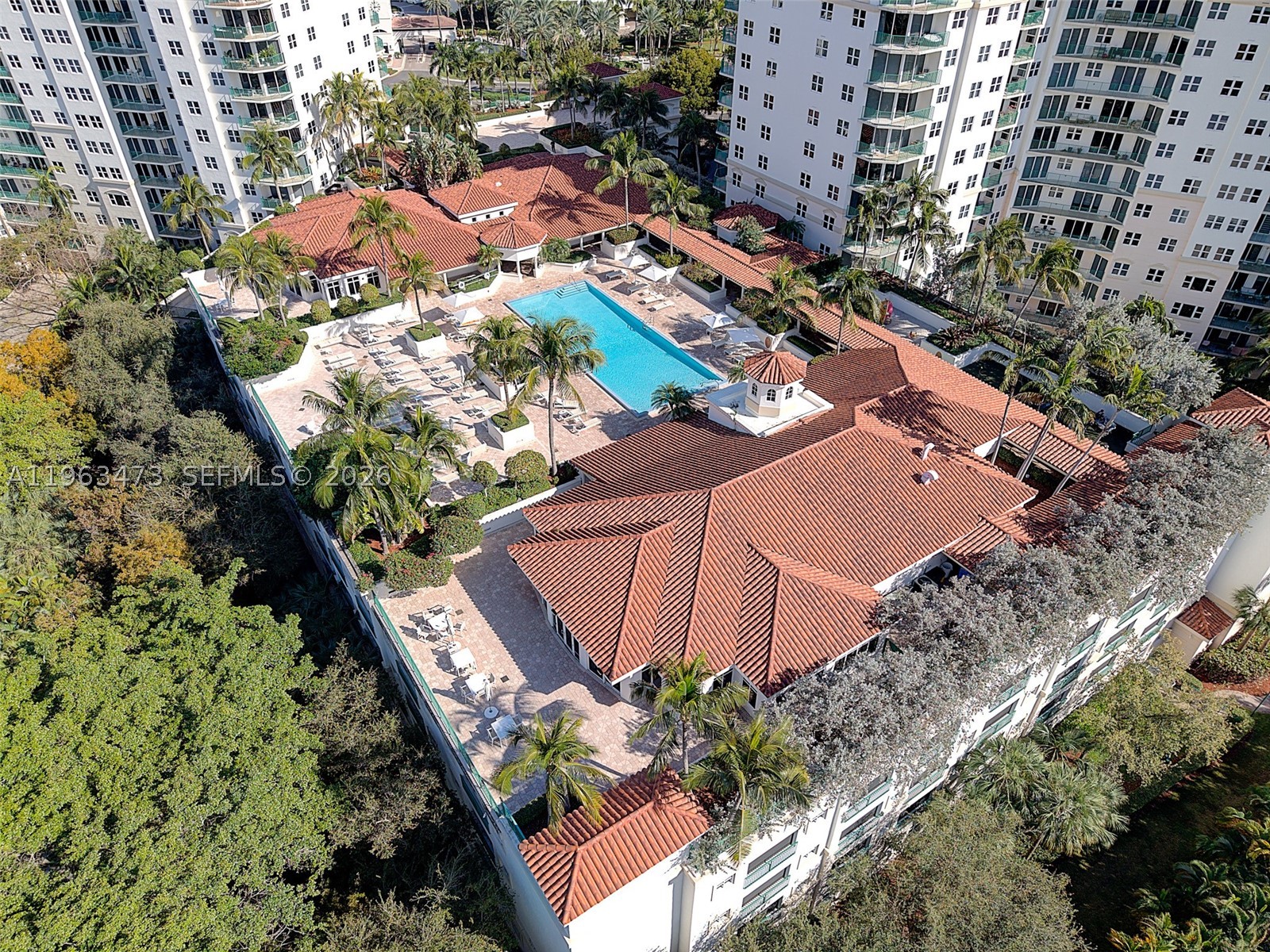 20000 E Country Club Dr #716, Aventura FL 33180
