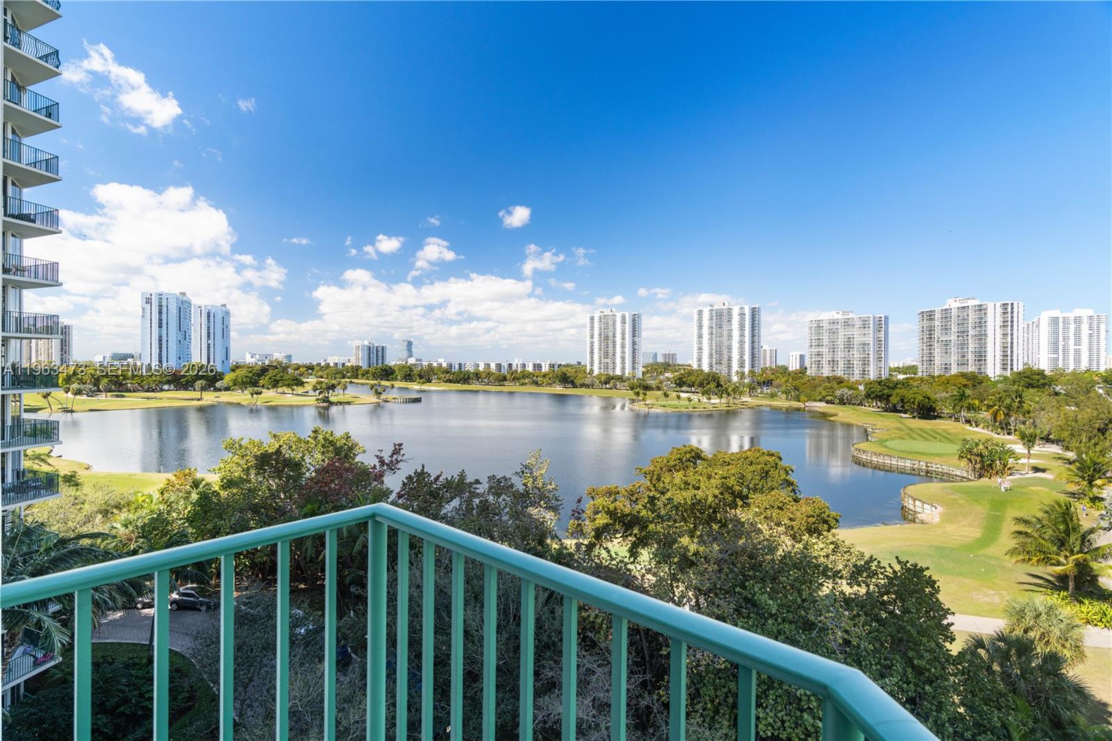 20000 E Country Club Dr #716, Aventura FL 33180
