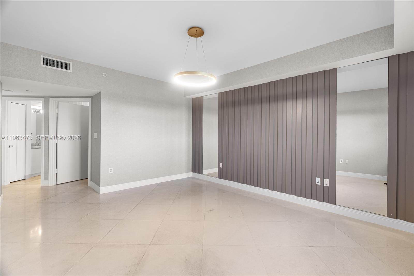 20000 E Country Club Dr #716, Aventura FL 33180