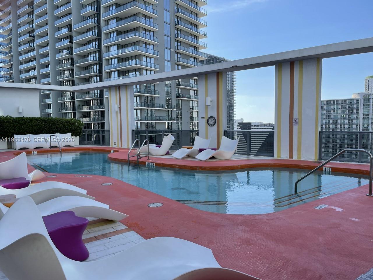31 SE 6th St #404, Miami FL 33131