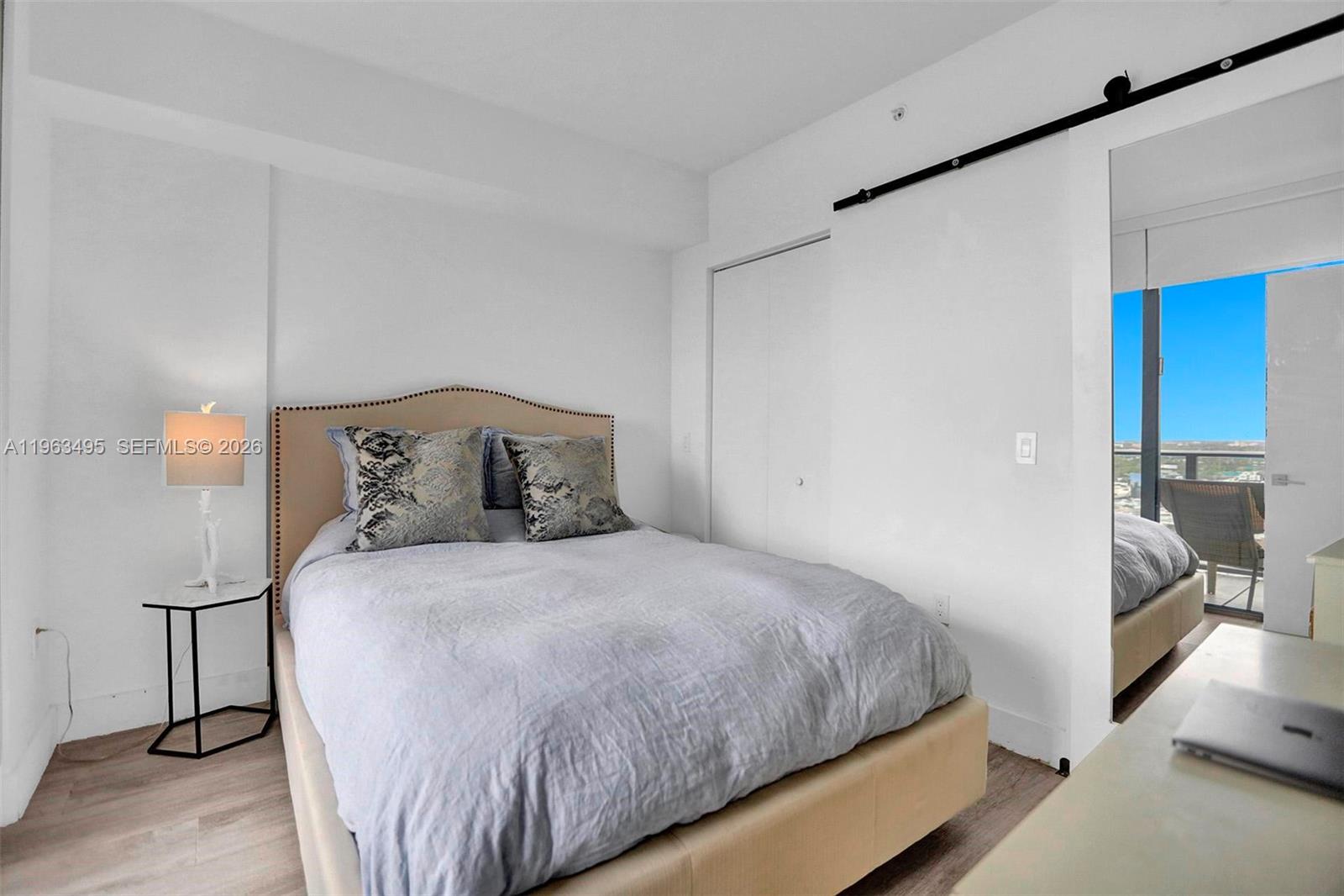 121 NE 34th St #1814, Miami FL 33137