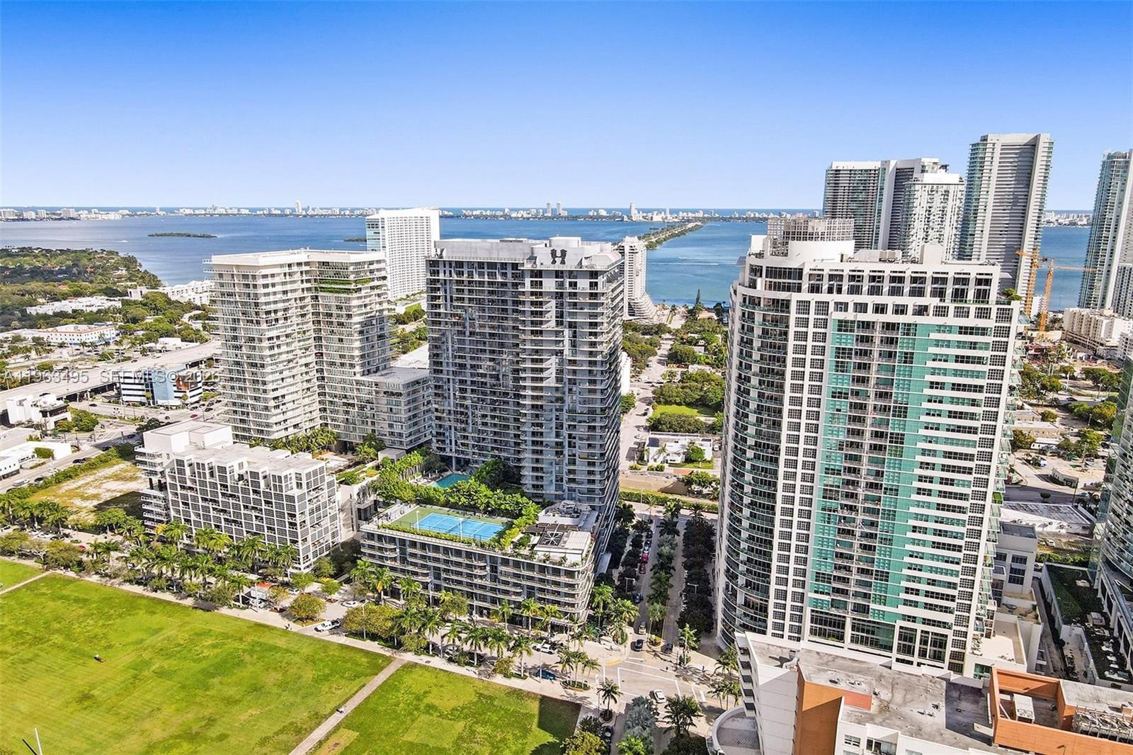121 NE 34th St #1814, Miami FL 33137