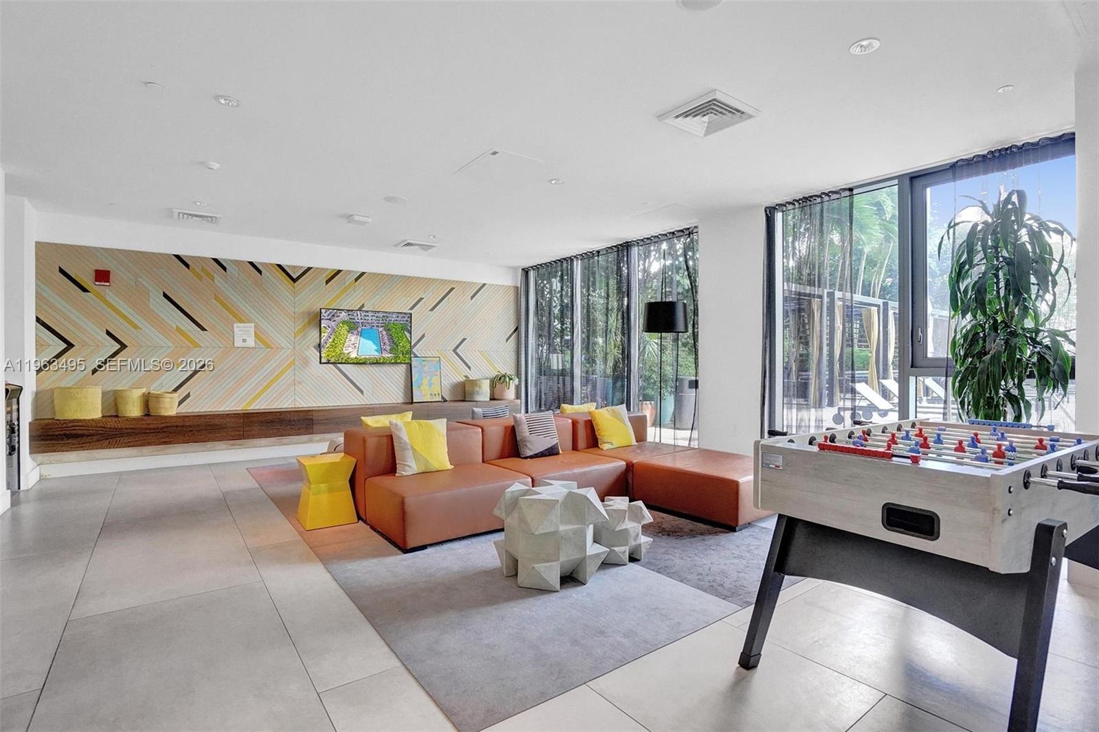 121 NE 34th St #1814, Miami FL 33137