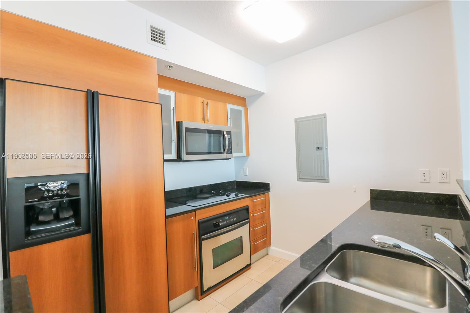 335 S Biscayne Blvd #2708, Miami FL 33131