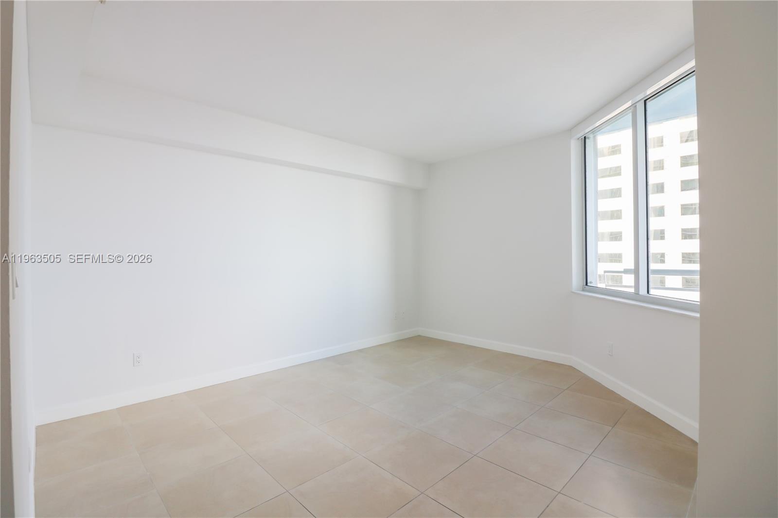 335 S Biscayne Blvd #2708, Miami FL 33131