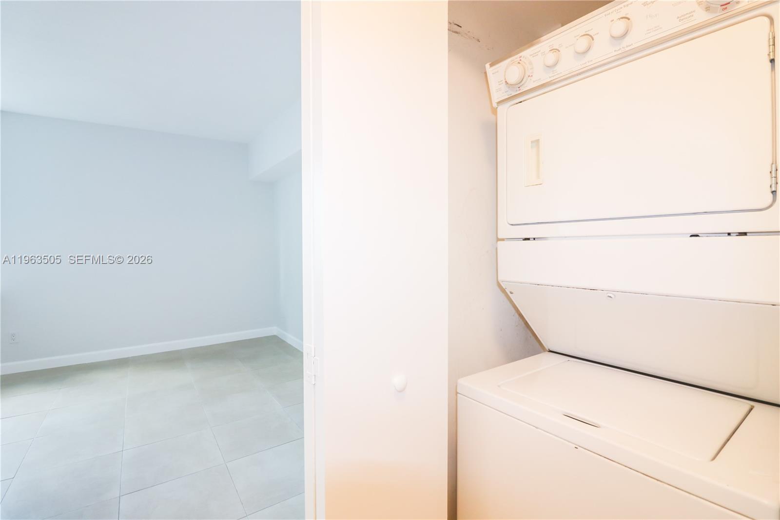 335 S Biscayne Blvd #2708, Miami FL 33131