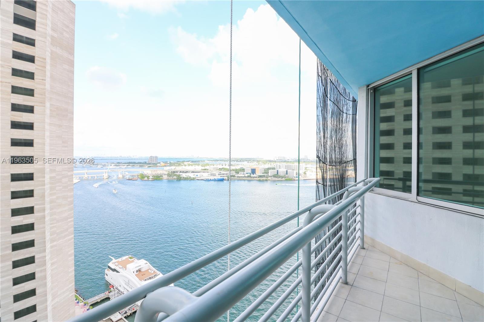 335 S Biscayne Blvd #2708, Miami FL 33131