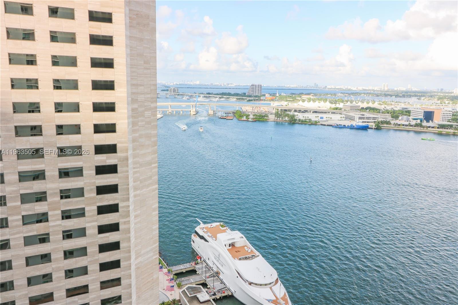335 S Biscayne Blvd #2708, Miami FL 33131