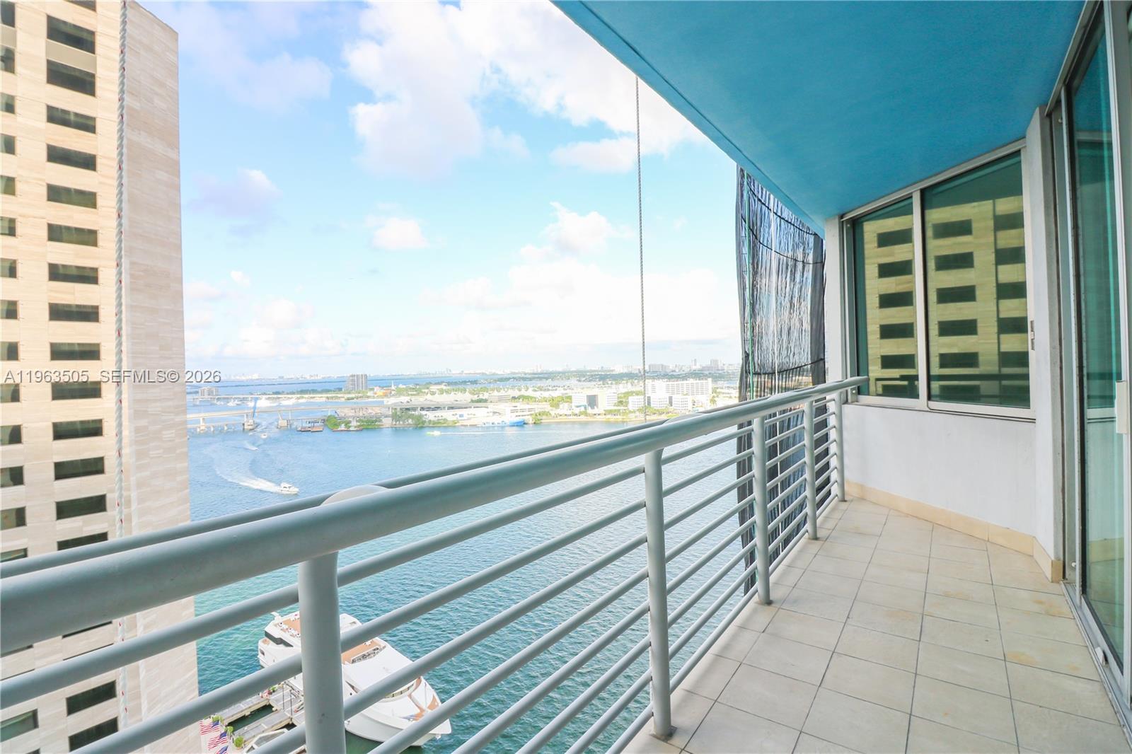 335 S Biscayne Blvd #2708, Miami FL 33131