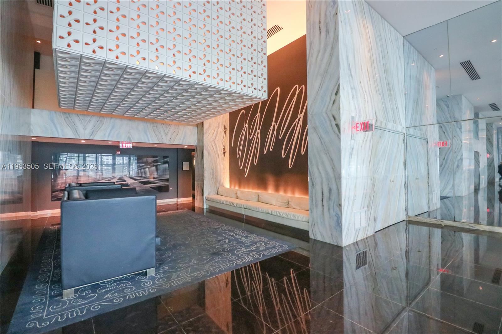 335 S Biscayne Blvd #2708, Miami FL 33131