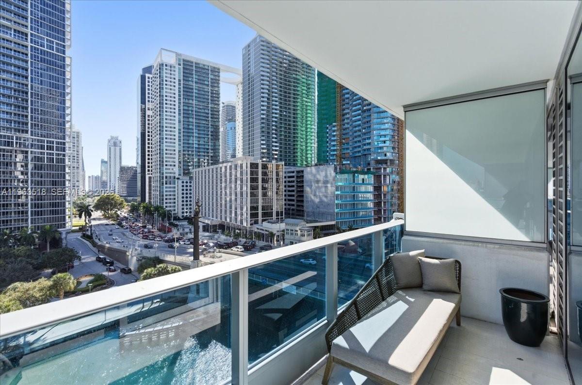 200 BISCAYNE BLVD WY #706, Miami FL 33131